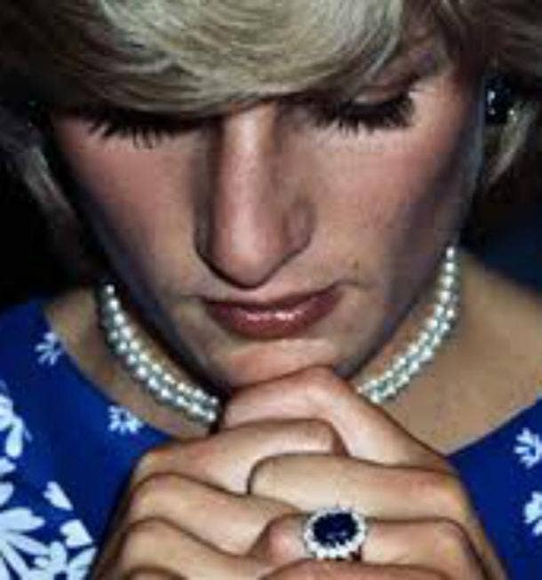 Photos Of Meghan Markles Engagement Ring And How It Compares To Diana